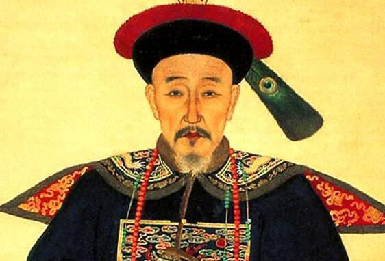 历史书不会告诉你身高182的高富帅和珅,除了贪其实还蛮不错的