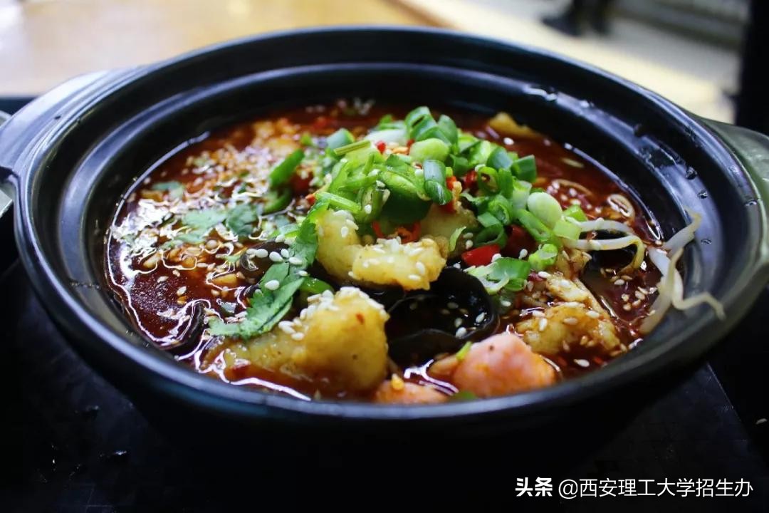 大学食堂难吃?这组图片将颠覆你的认知!