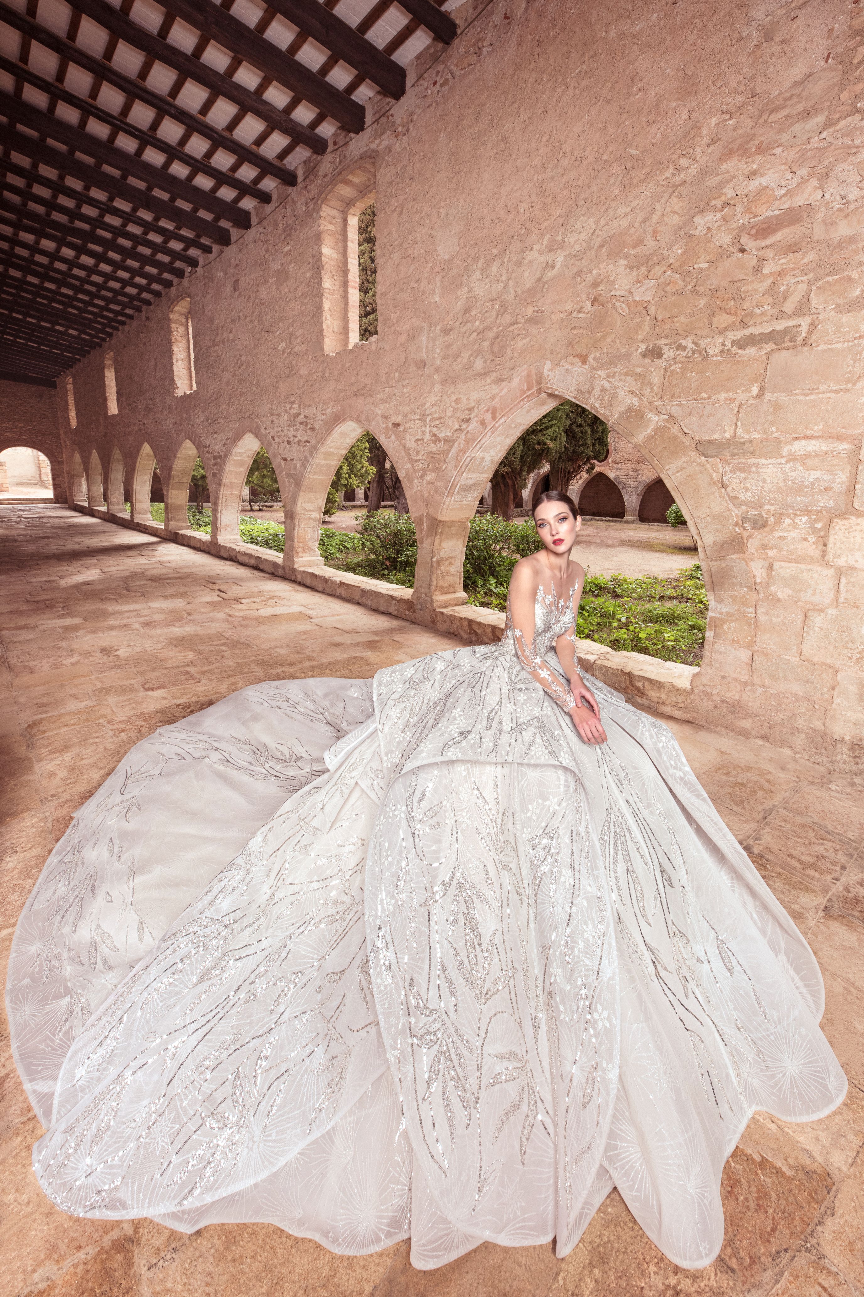 世界顶级婚纱高级定制,婚纱高级定制设计