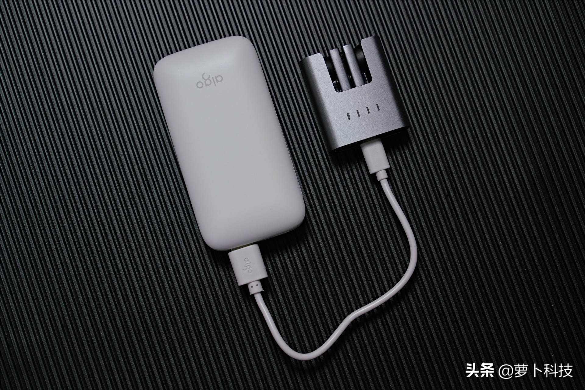 aigo充电宝大容量20000快充,aigox充电宝好用吗