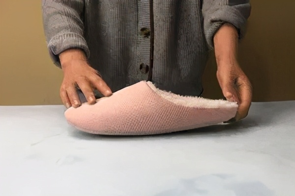 泰国的乳胶枕头制作,泰国乳胶枕手工制作