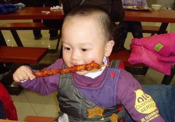 孩子脾胃差容易积食上火,宝宝口舌生疮喝点什么