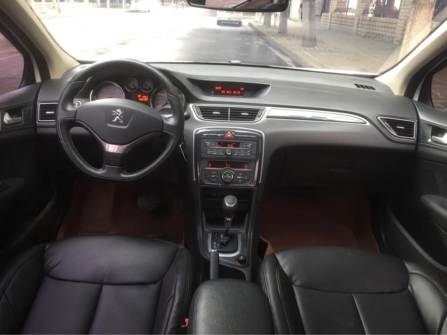 标致308排量1.6l油耗实际多少,2015年底买的标致308能卖多少钱