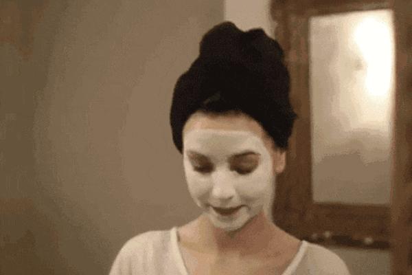 这届中国女人为了变美，开始重新学起生物和化学了，成分*党**是如何影响护肤品新品上市和营销方向的？