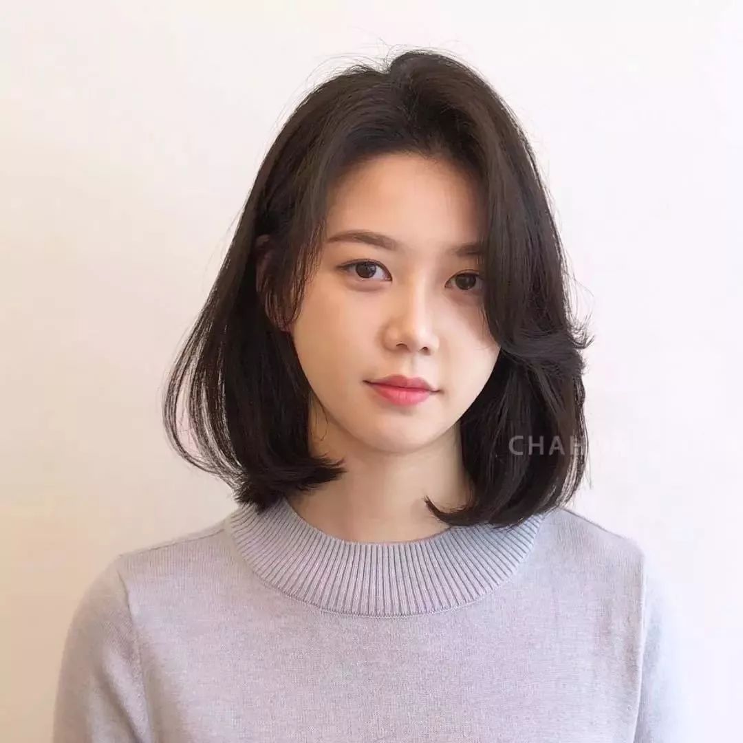 中长发锁骨发烫发中卷,初恋锁骨发中长发烫发