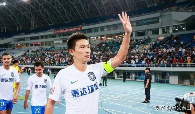 足球裁判奇葩判罚视频,中国裁判奇葩笑话