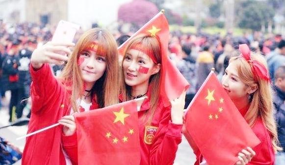 李铁留任国足帅位最合理的选择,国足集训李铁将征召最强阵容