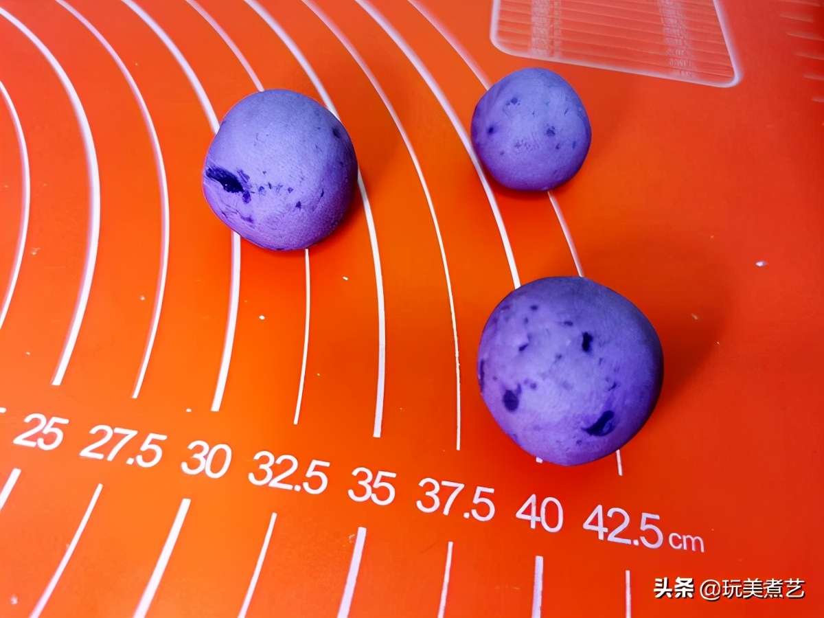 汤圆的神仙吃法软软糯糯几分钟,紫薯米糊山药汤圆辅食