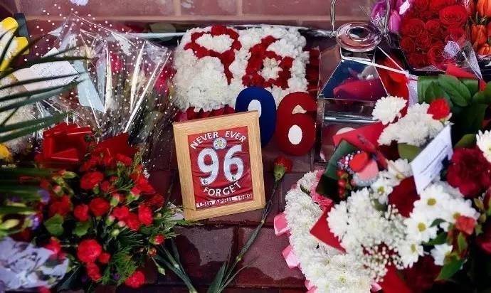 足球的魅力唯有足球不可辜负,足球带给了我欢乐