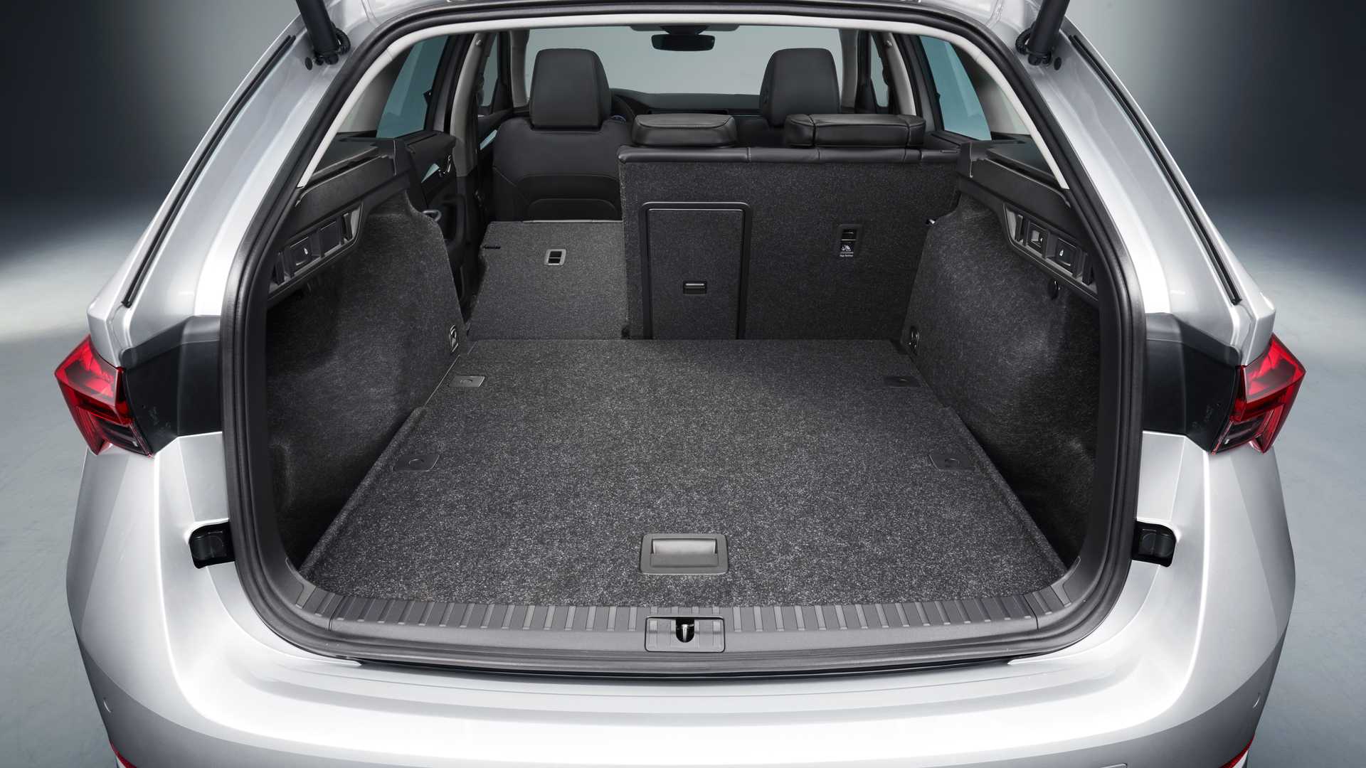 2024款斯柯达明锐PRO上市,明锐pro和高尔夫8怎么选