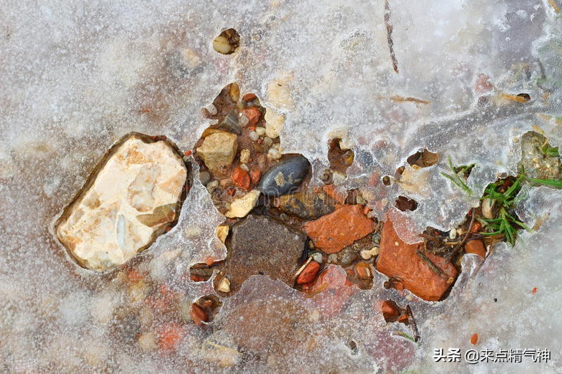 长期在温度低的空调房里肩膀酸疼,长期待在空调房感觉体寒怎么办