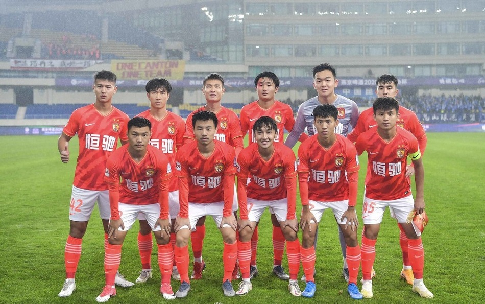 昆山3-0大胜中超青岛队,昆山恒大