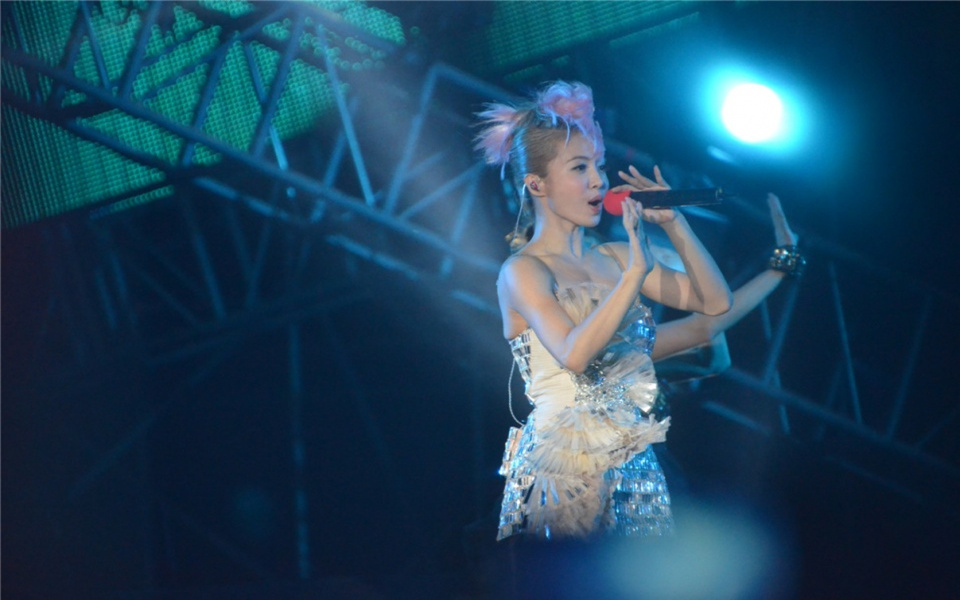 唱歌技巧和发声方法零基础简谱,明天会更好唱歌技巧和发声方法