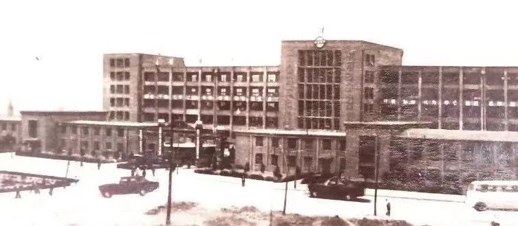 半个世纪前，一套价值700万瑞士法郎的进口设备被秘密运到秦岭