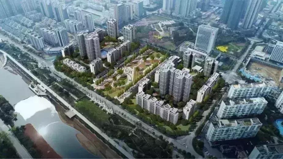 成都置信，杭州绿城，一东一西，为何惊人相似？