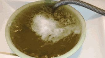 拆开洗衣机又脏又臭?教你一妙招,只需一泡,就把垃圾清空了