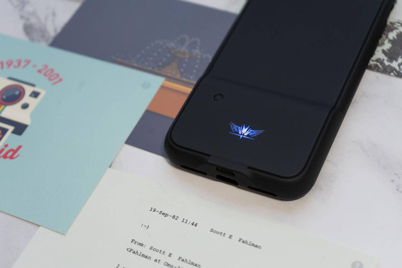 iphonese2玩吃鸡四指操作,苹果手机四指吃鸡全部设置