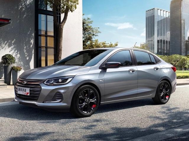 雪佛兰科沃兹对比本田思域,雪佛兰科沃兹7.99万什么配置