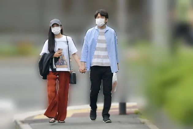 收入50亿赞助J联赛的漫画家,也是脚踩3条船的时间管理大师