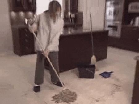 如何保证屋里没有灰尘毛絮,屋里到处飞的杨絮吸尘器