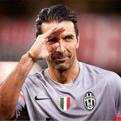 当前最强的足球阵型,最强足球阵容号码