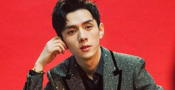 李佳琦直播被圈内人评价,李佳琦直播被百雀羚放鸽子视频