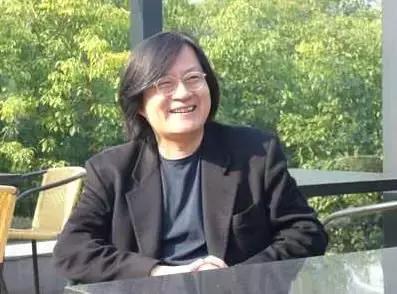 一代鞋王达芙妮现状,达芙妮市值暴跌