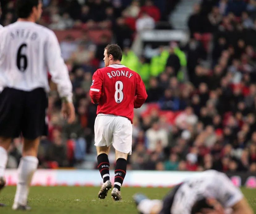 鲁尼选择退役专注于执教工作,鲁尼正式出任球队主教练