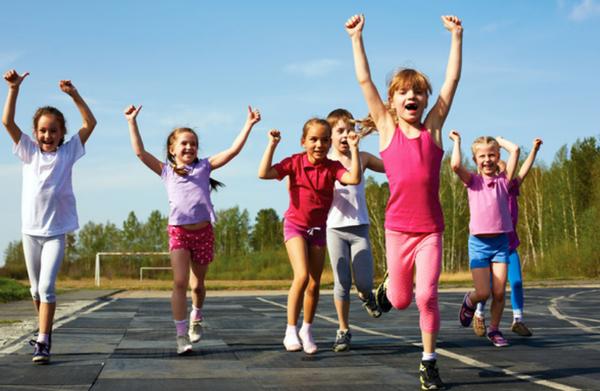 小孩好动上课坐不住吃什么好,小孩好动上课坐不住是不是多动症