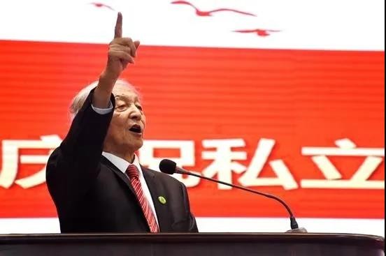 必看!读懂中国,读懂华联!这么秀的大学你要约吗?