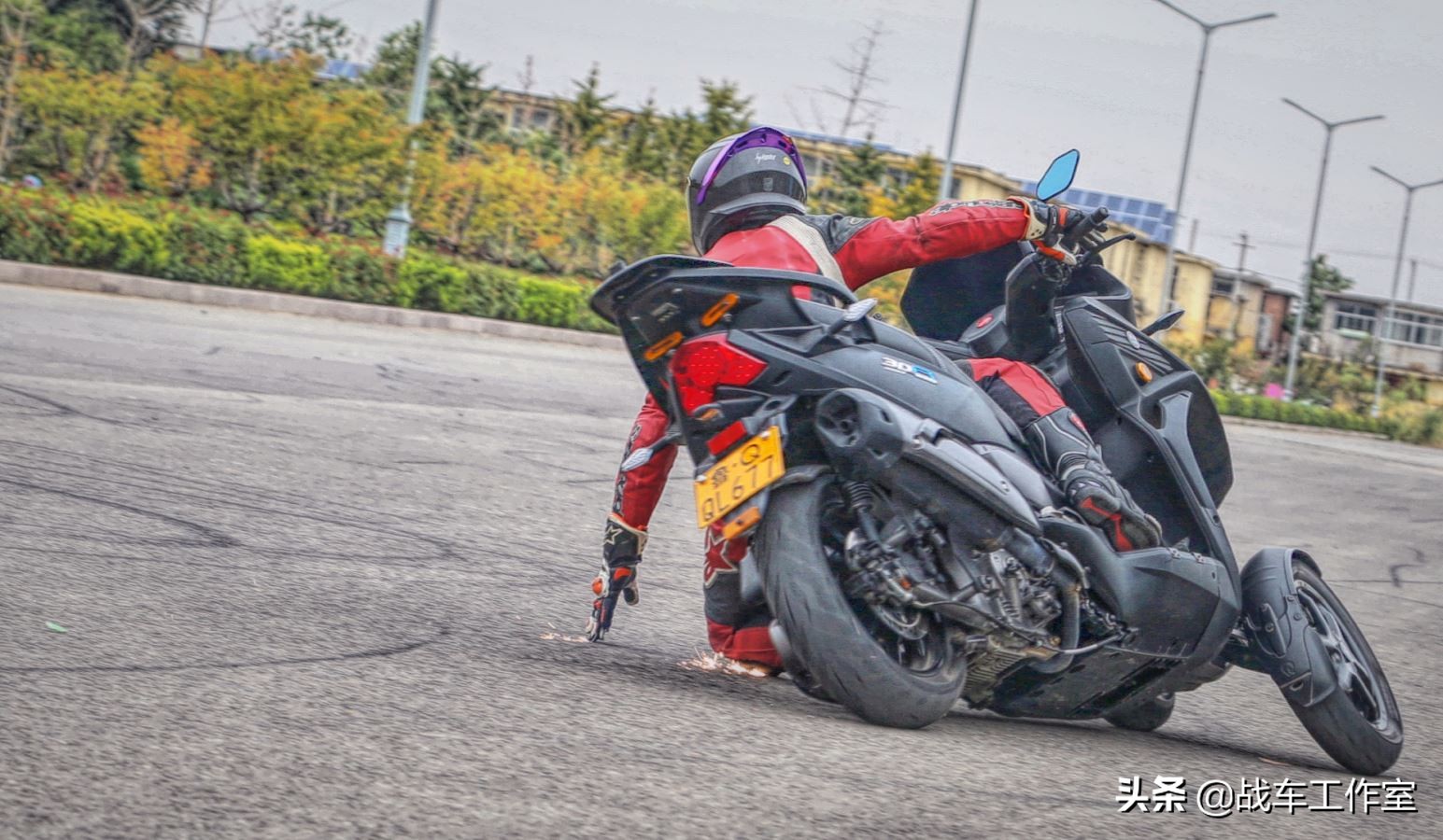 宏佳腾3d-350r用的什么发动机,宏佳腾350r倒三轮摩托车评测