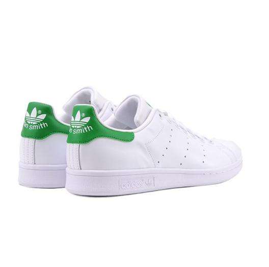 耐克和阿迪达斯的营销策略,阿迪达斯耐克卖货口号