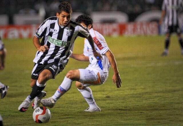 菲尔米诺11年进球,菲尔米诺射门时候不看球