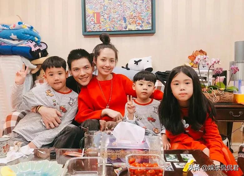 向佐郭碧婷买衣服被吐槽,向佐郭碧婷日本聚餐被偶遇