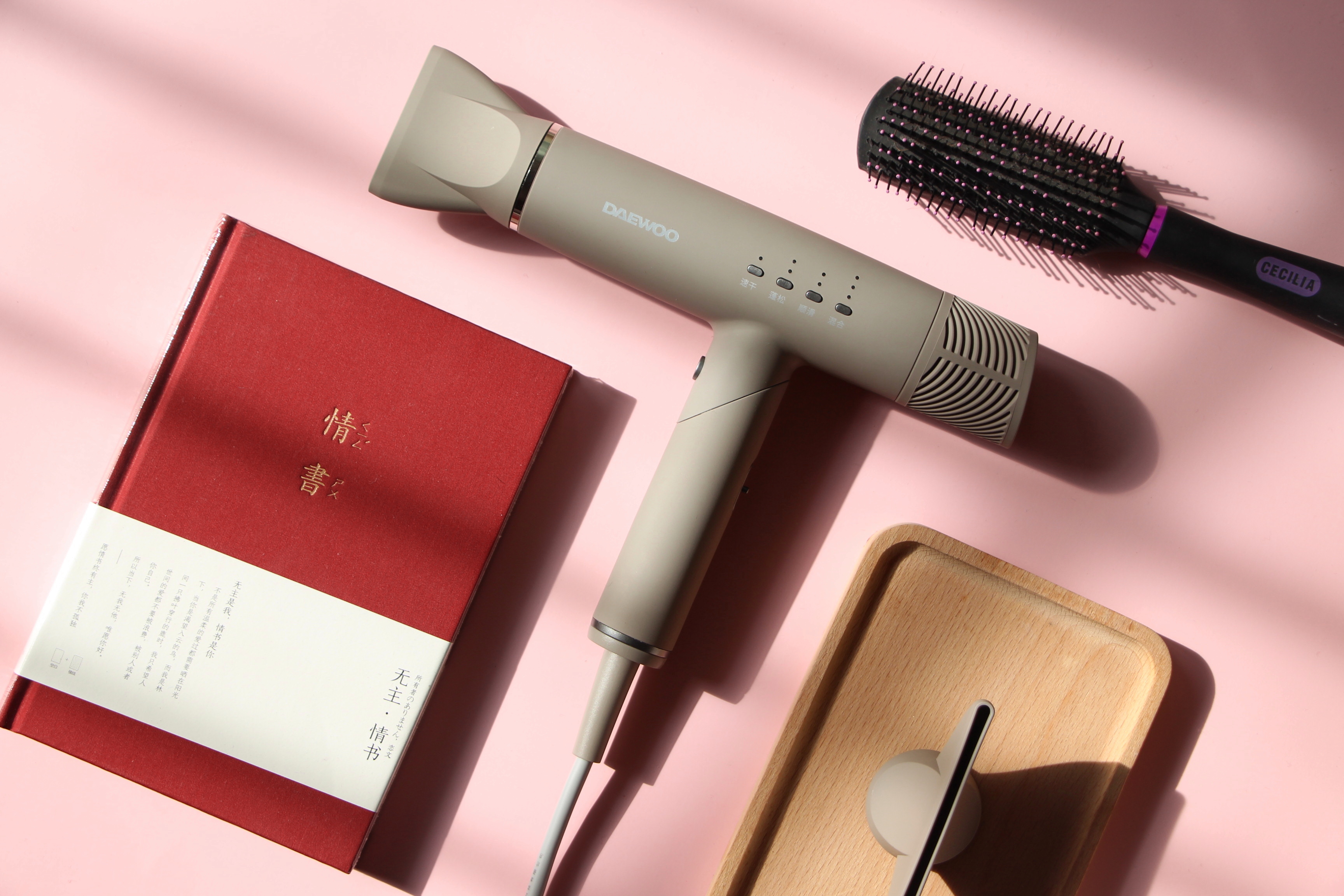 百变实用发型,百变造型吹风机