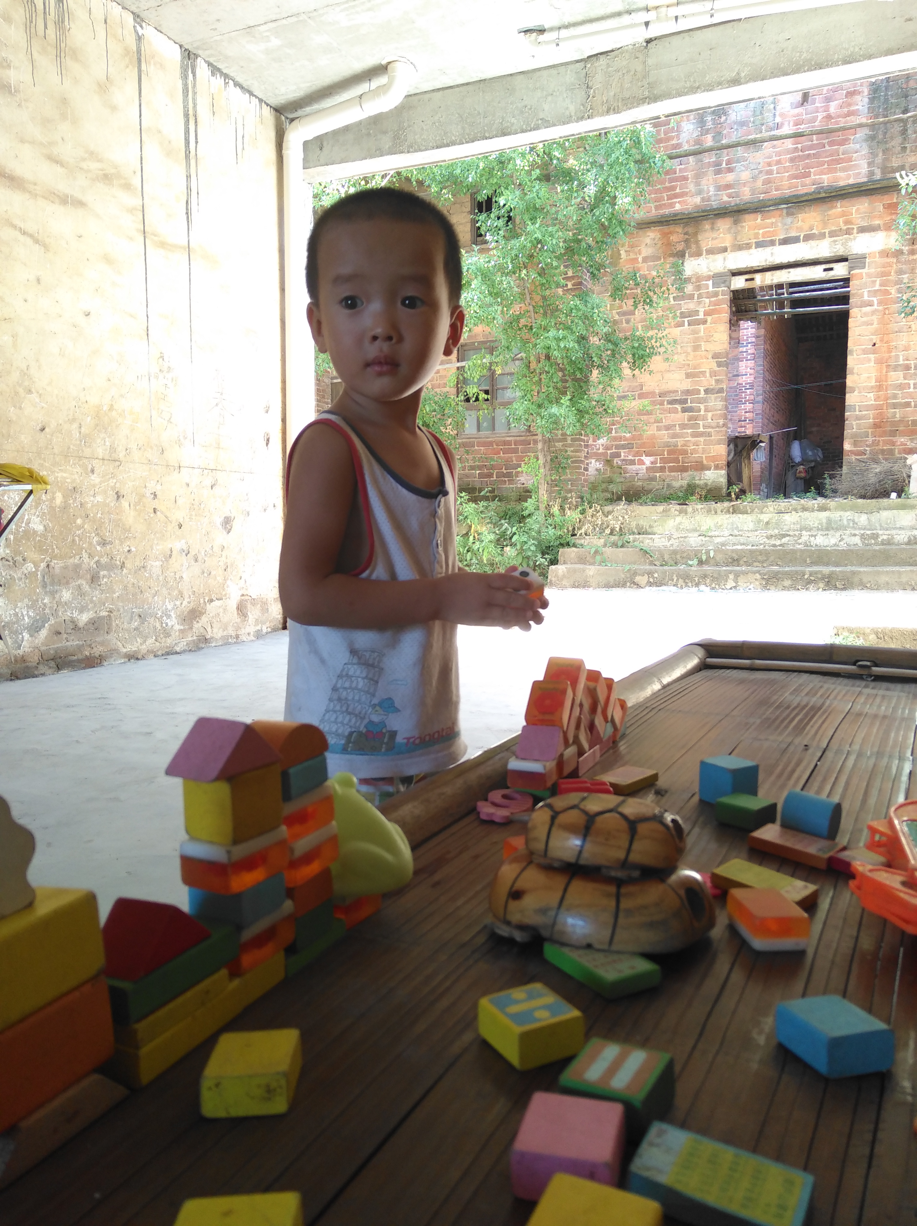 一胎是个女儿害怕生二胎还是女孩,头胎是儿子二胎会不会女孩