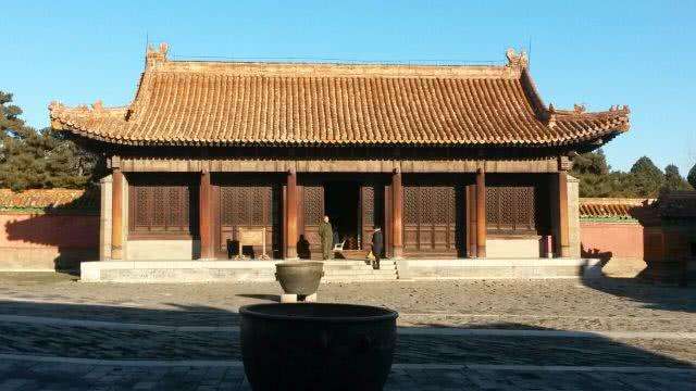 慈禧一天能收多少钱,慈禧到底有多少钱