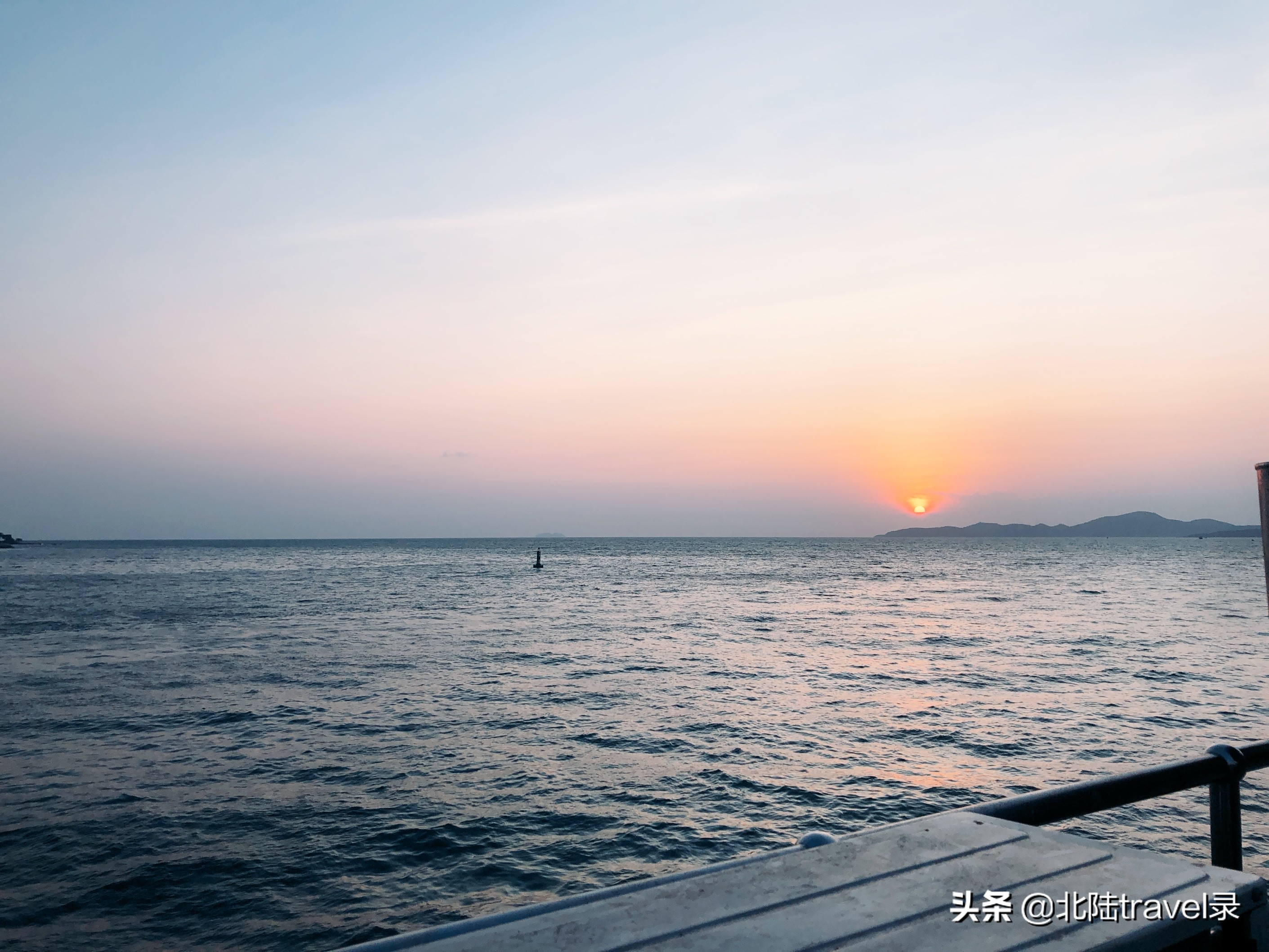 去泰国旅游是随团还是自己游好,去泰国旅游跟团还是自己游