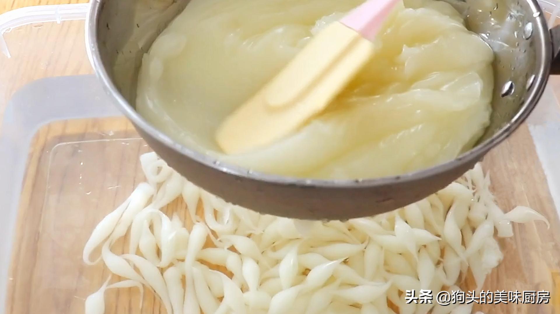 天热就喜欢吃它，6块钱一碗，自己也能做，筷子一搅，爽滑又筋道