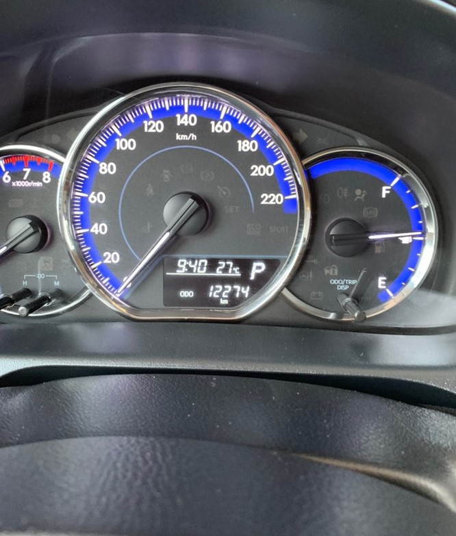 15款丰田威驰手动挡新车落地,丰田15万落地轿车