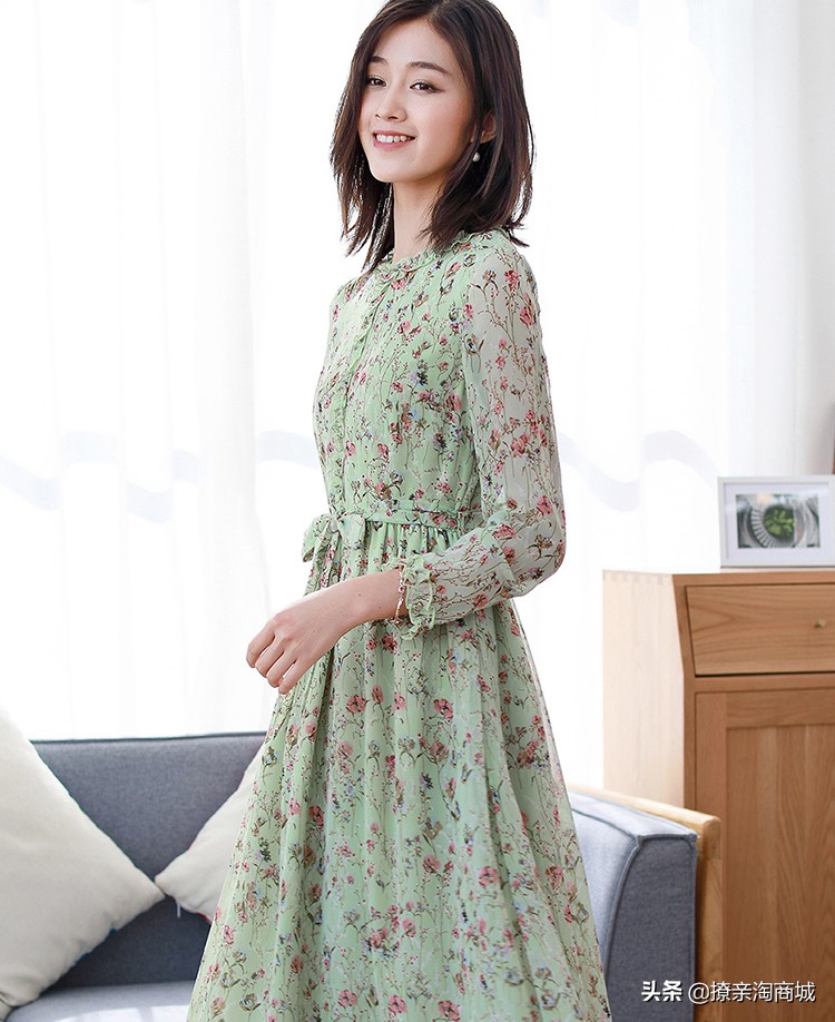 冬季新款碎花连衣裙中长款,连衣裙春装新款复古碎花裙子女