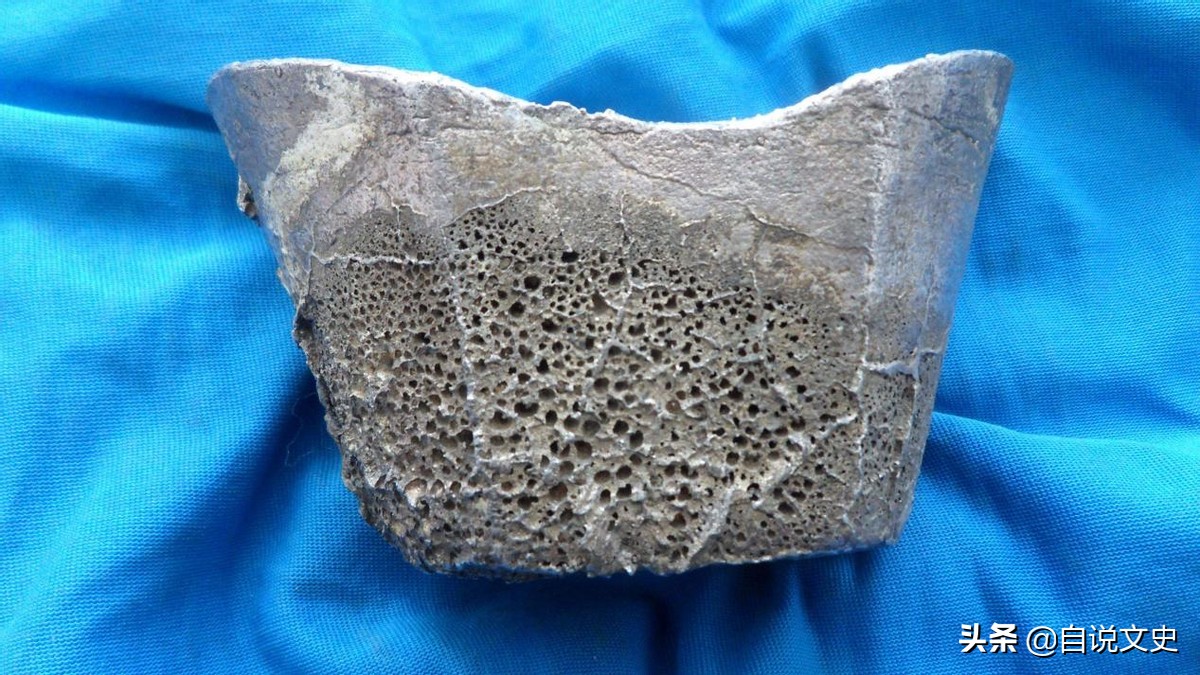 古代的银子跟现在的银镯子一样吗,古代的银子是真的吗