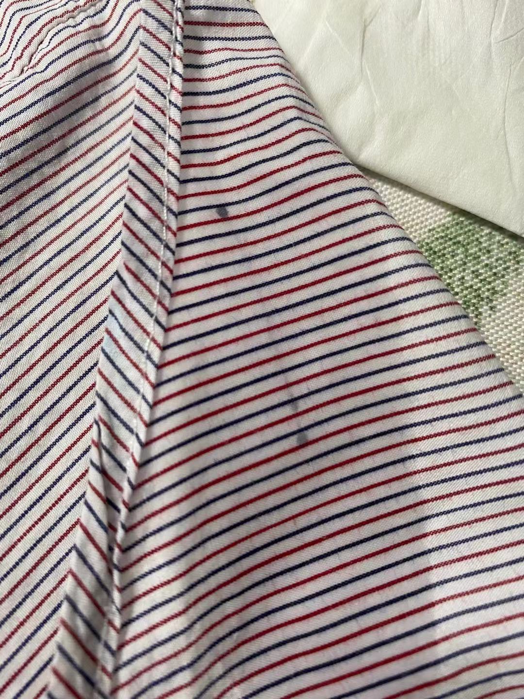 衣服上碳素笔渍印怎么去除,怎么去除衣服上的画笔印