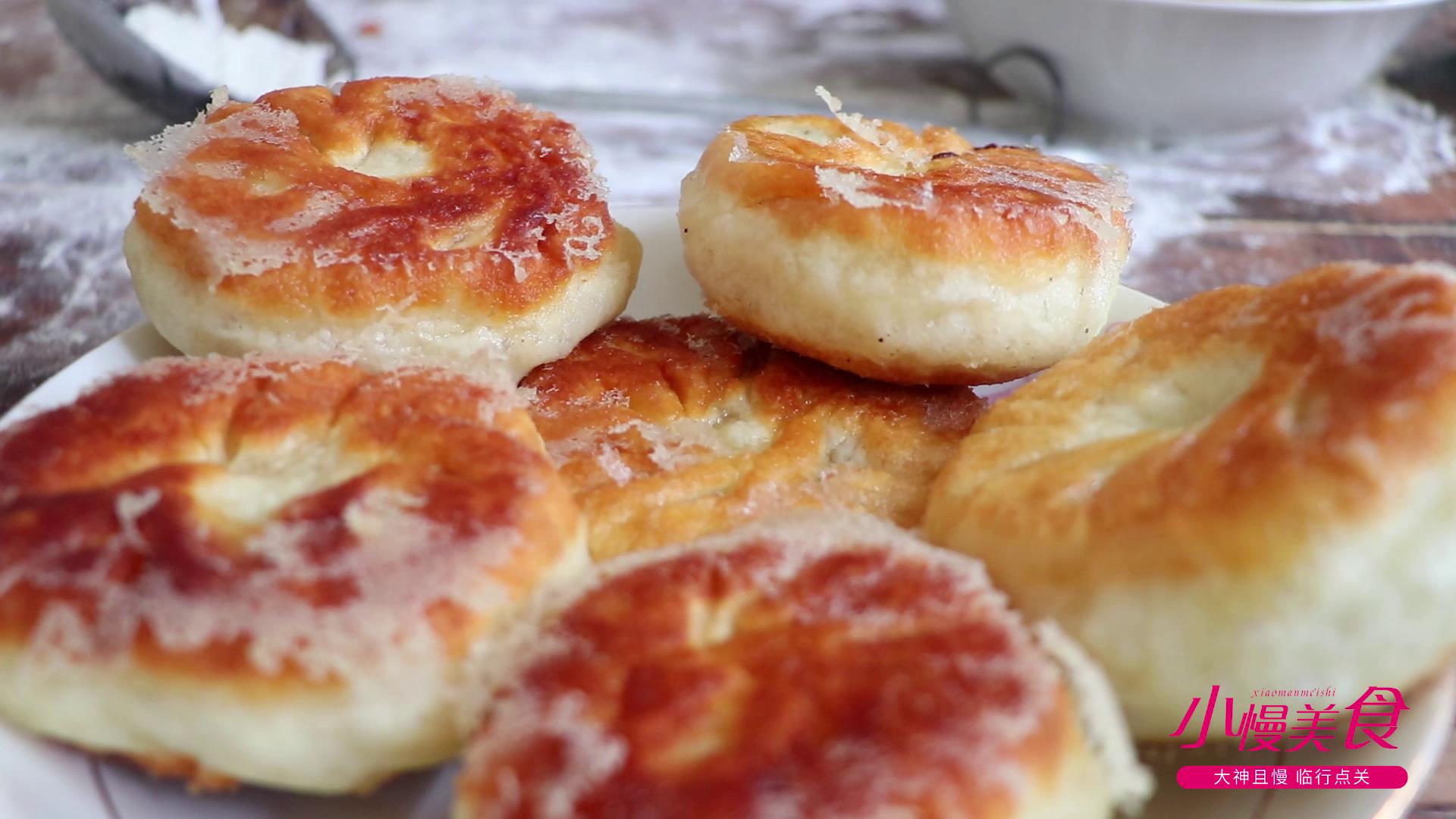 水煎包煎时水和面的比例是多少,水煎包的做法面糊和水比例