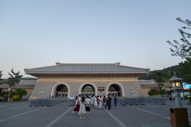 龙门石窟中国四大石窟之一,龙门石窟是中国四大石窟之首吗