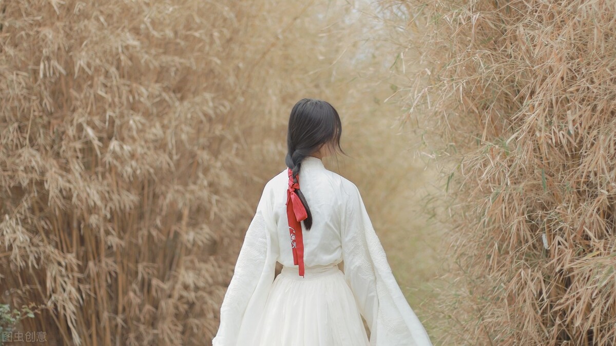 故事：太子妃出嫁前被派去守疆三年