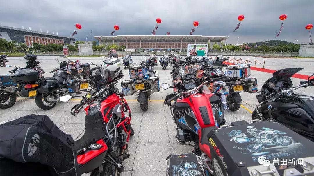 燃燃燃！数千辆机车齐聚莆田会展中心！崔健、唐朝乐队也要来了...