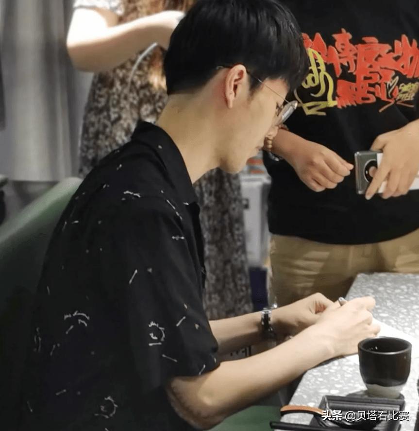 theshy手伤全貌公开图片,theshy的手伤被曝光