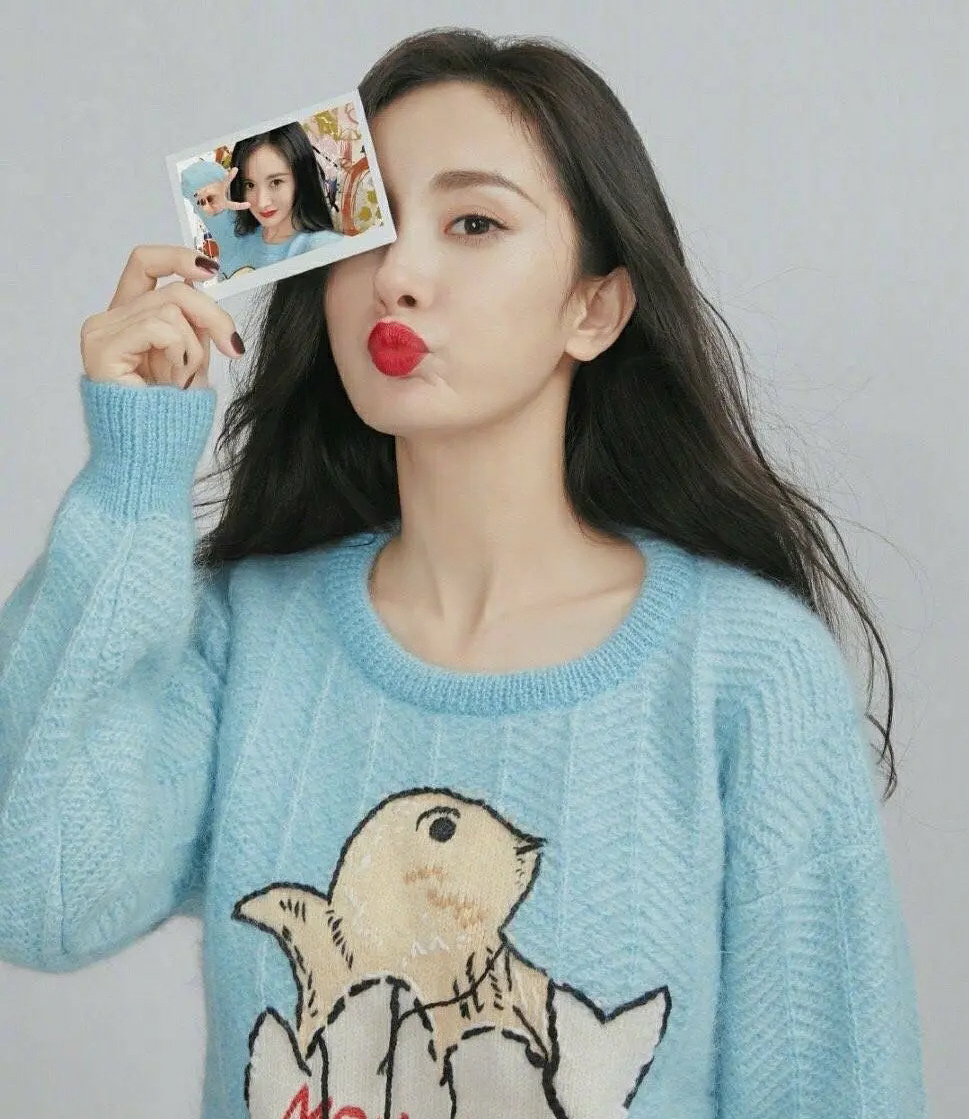 鞠婧祎新剧花间令服装,鞠婧祎红衣造型惊艳杨幂