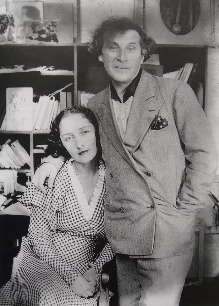 艺术家之间的爱情,艺术家疯狂的爱情